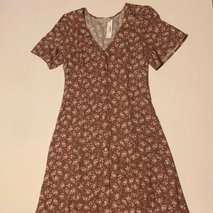 DRESS FORUM Button Down Floral Summer dress-NWT- Size Small- Dark Mauve
